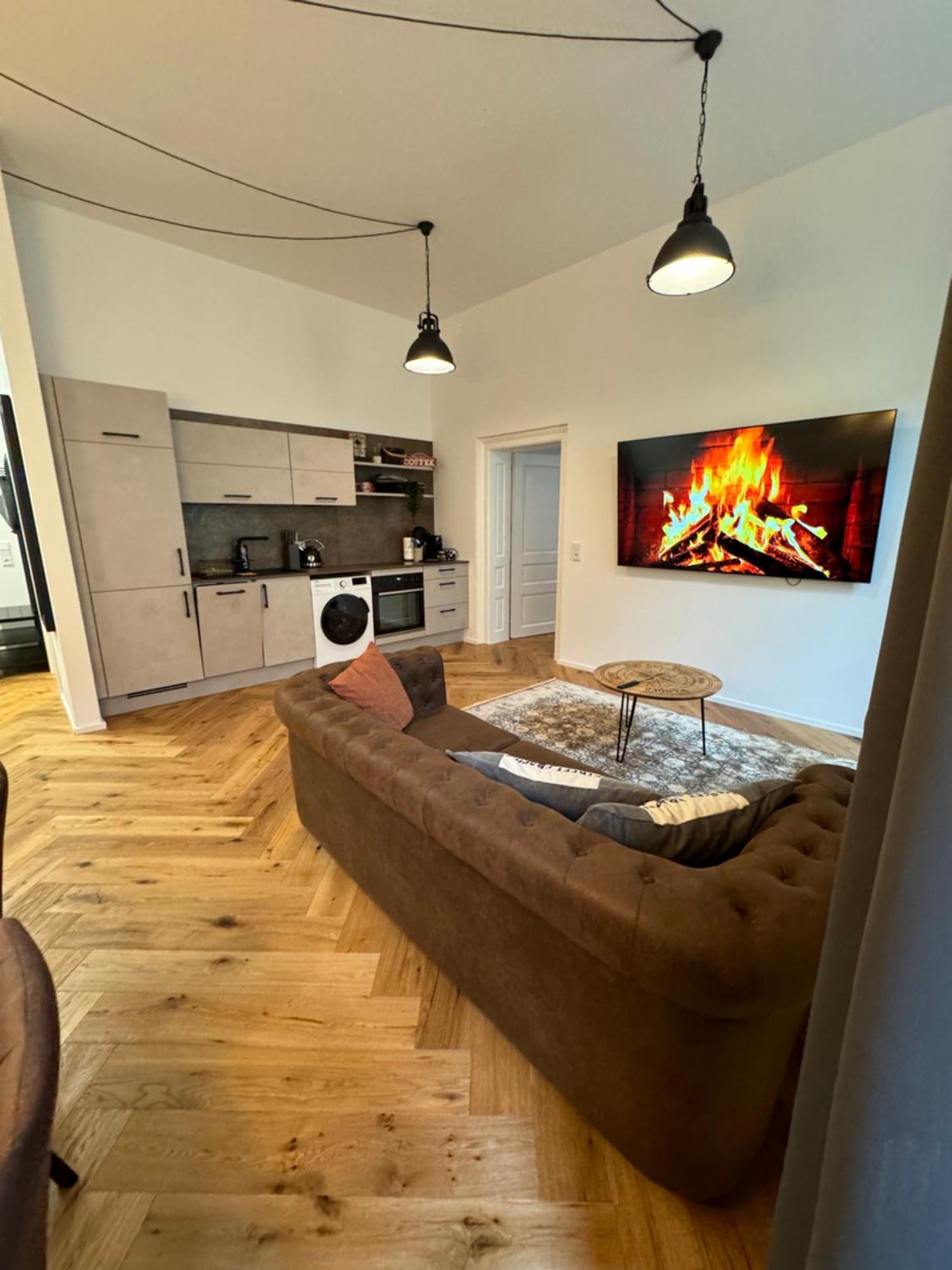 לינץ Industrial Apartment Schlossberg מראה חיצוני תמונה
